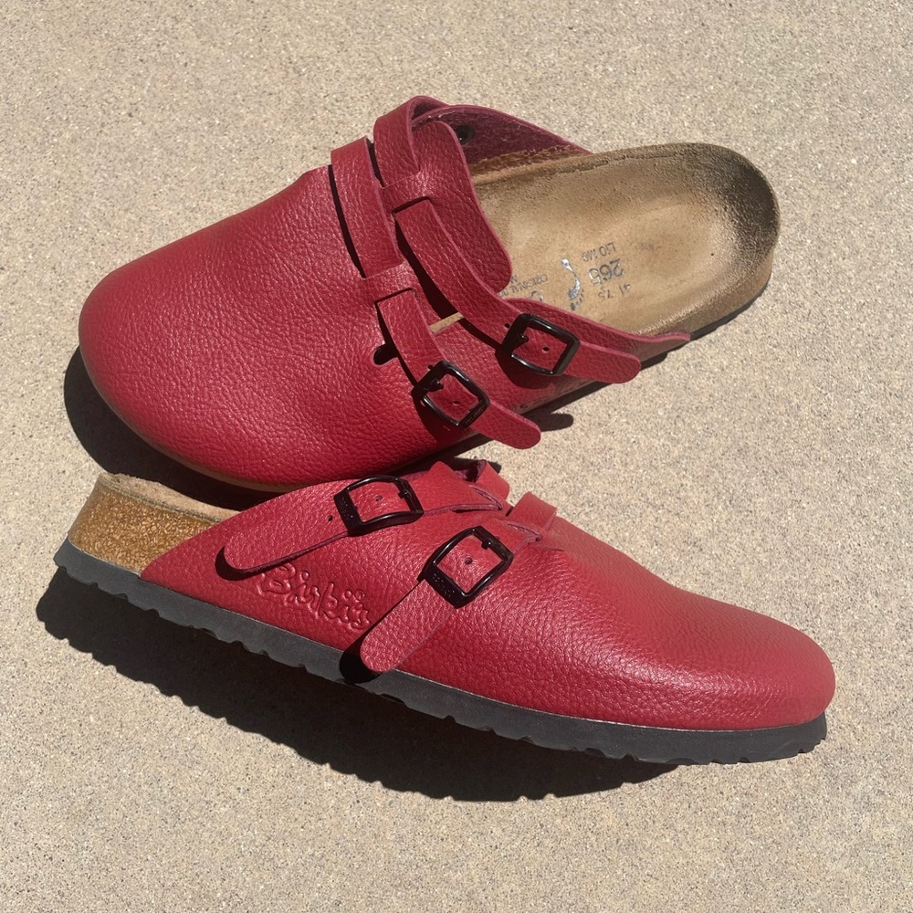 Birkenstock Birki’ Camden Clog in Buffalo Borduex Red